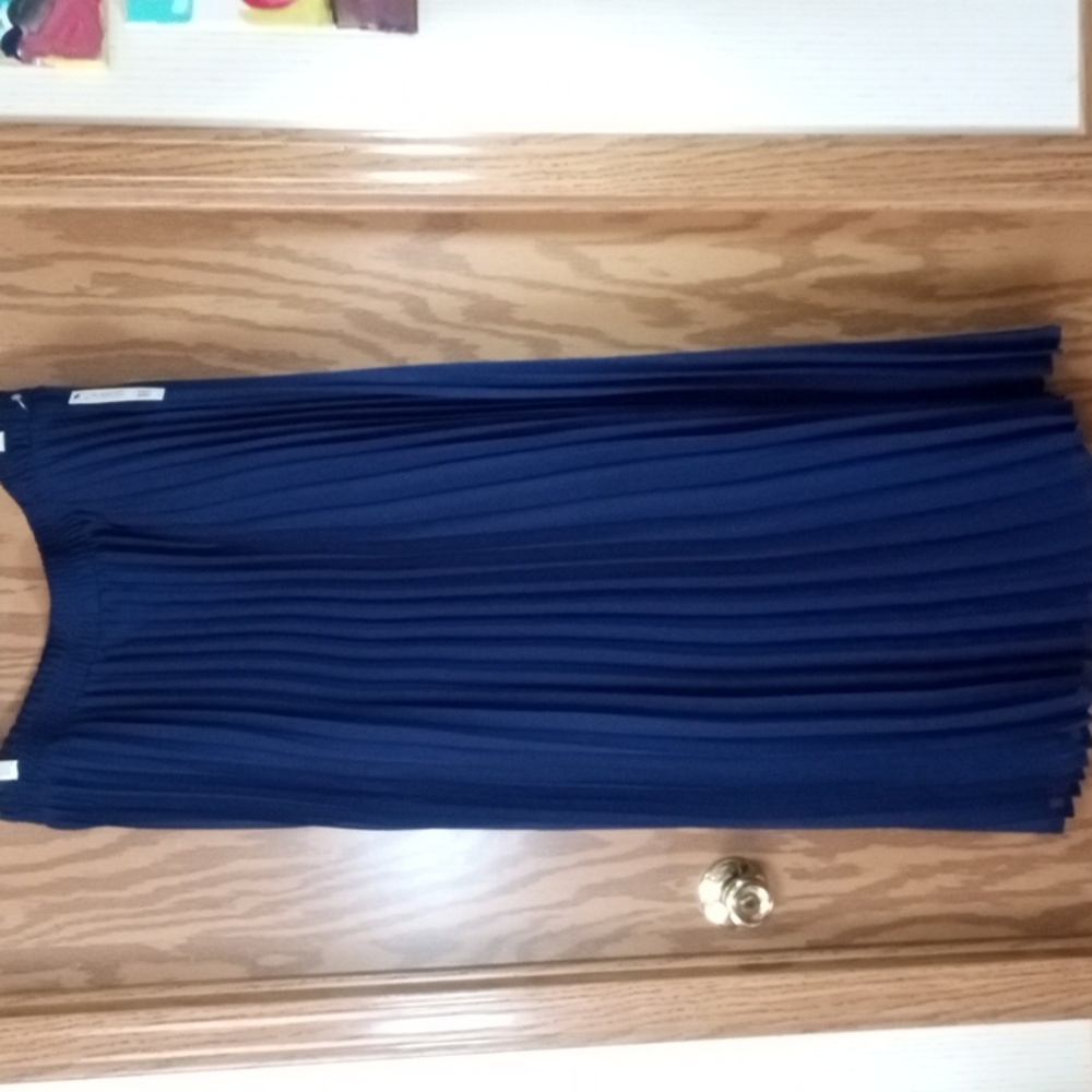 NY Collections, Office, Church, Professional, Special Occasion, according pleats - Picture 2 of 6